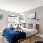 Stunning And Beautiful 2-Bedroom Condo With Amazing Cathedral Views