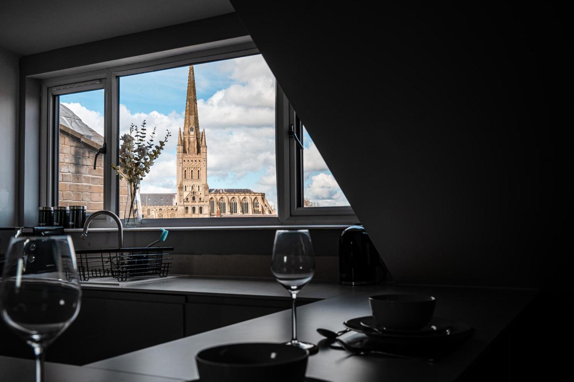 Stunning And Beautiful 2-bedroom With Amazing Cathedral Views Apartment Norwich